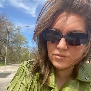 Meet your Posher, Ivana